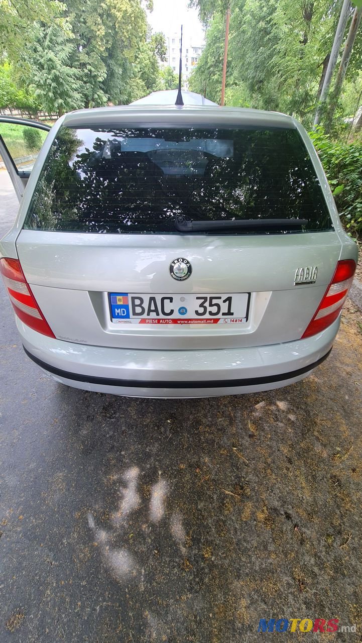 2005' Skoda Fabia photo #6