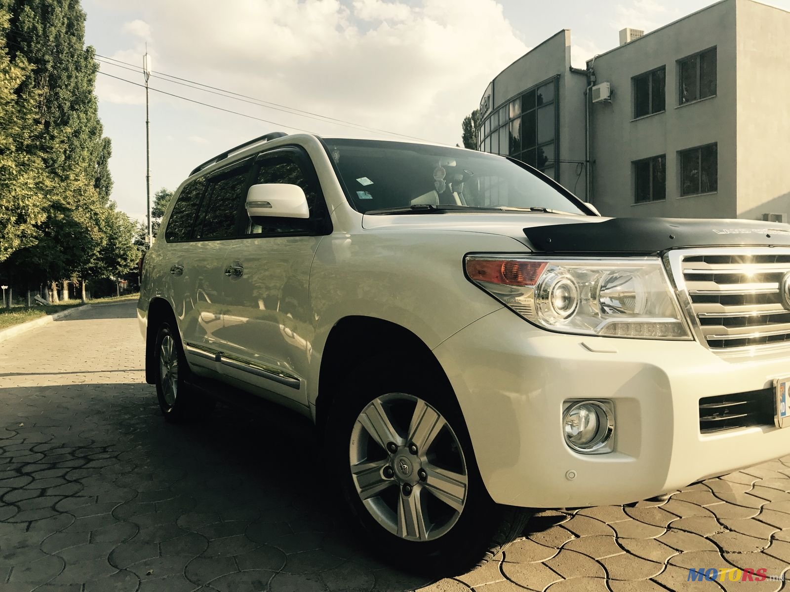 2013' Toyota Land Cruiser 200 photo #1