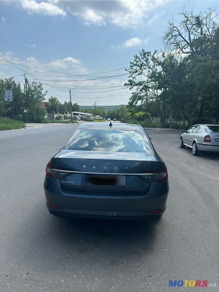 2020' Skoda Superb photo #3