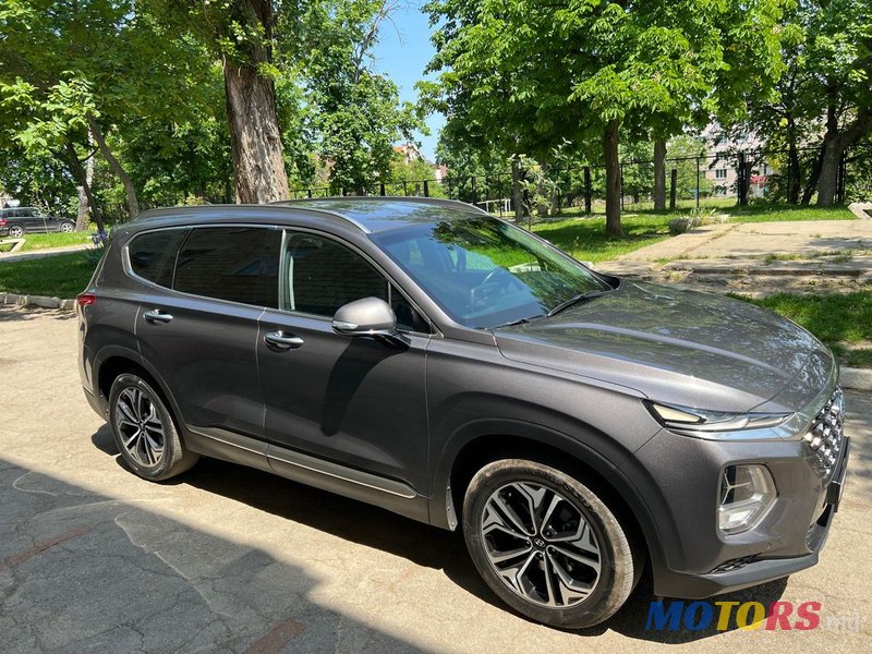 2018' Hyundai Santa Fe photo #6