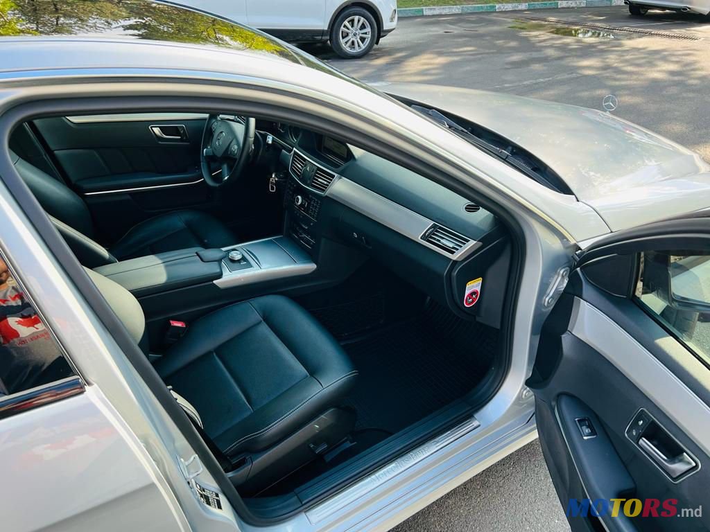 2011' Mercedes-Benz E Класс photo #6
