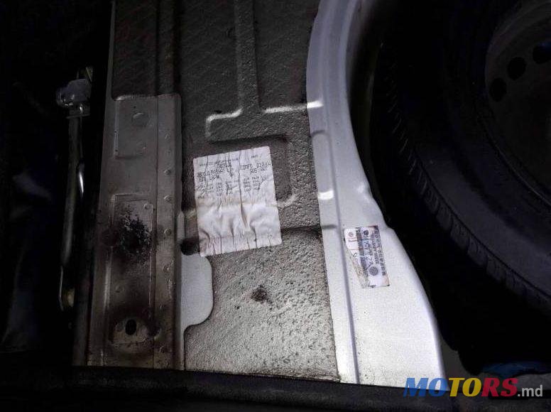 2002' Volkswagen Passat photo #1