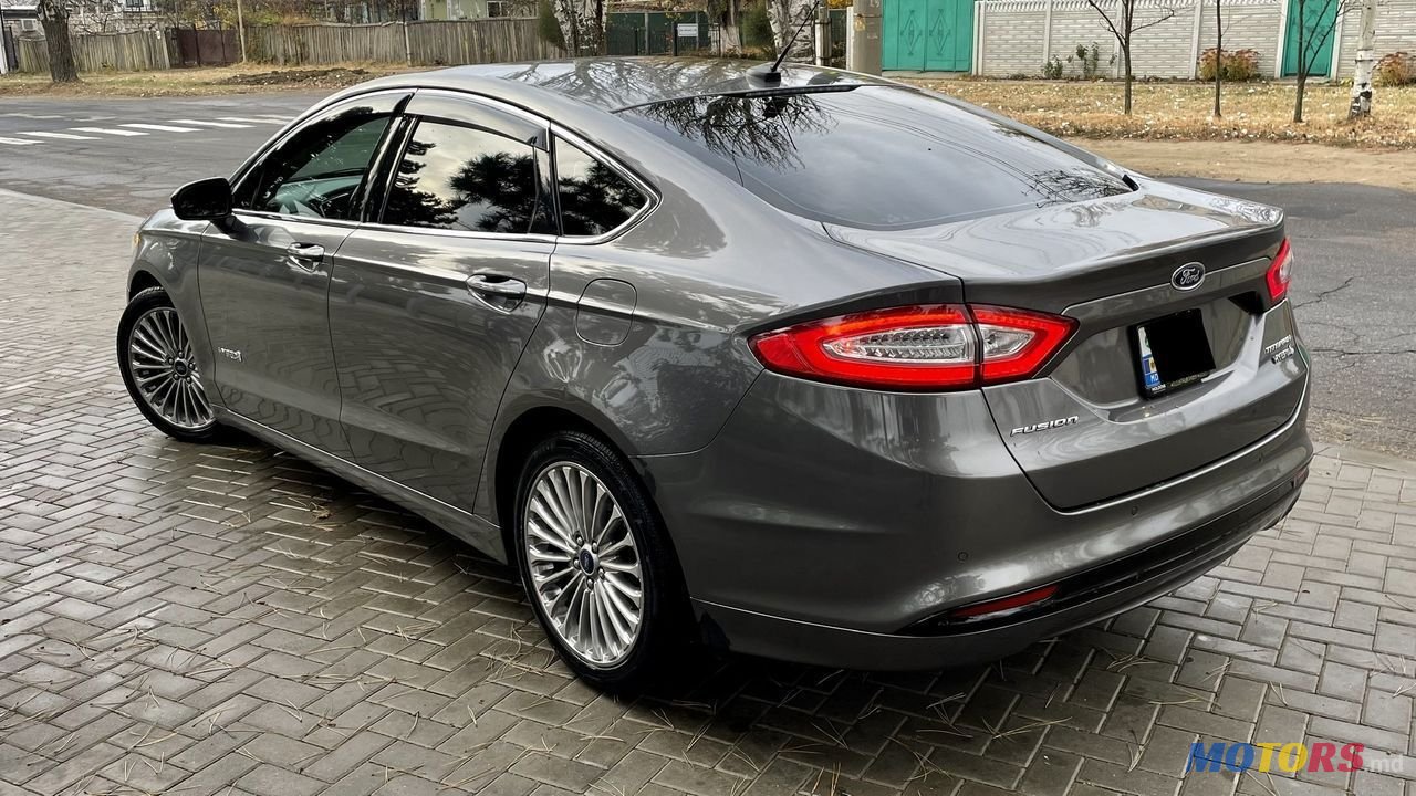 2013' Ford Fusion photo #3