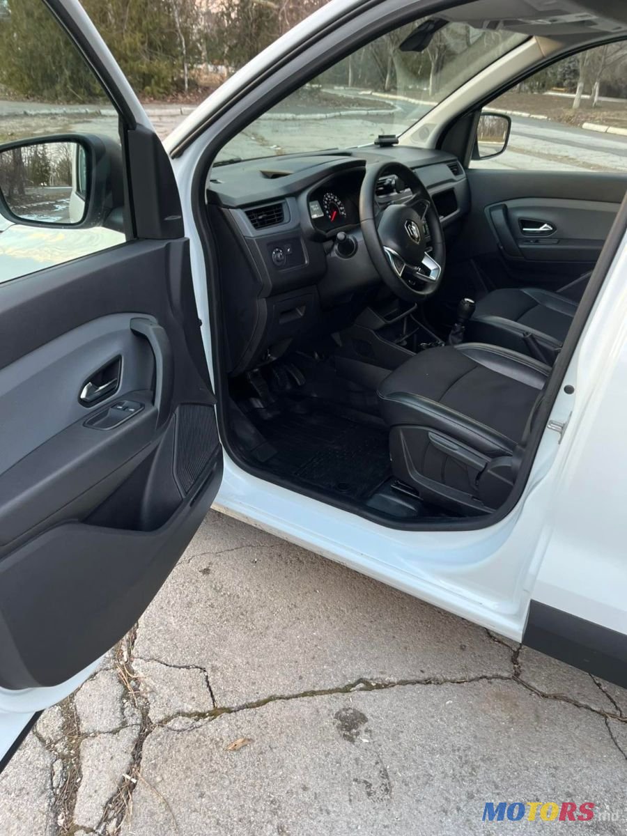 2021' Renault Express photo #6