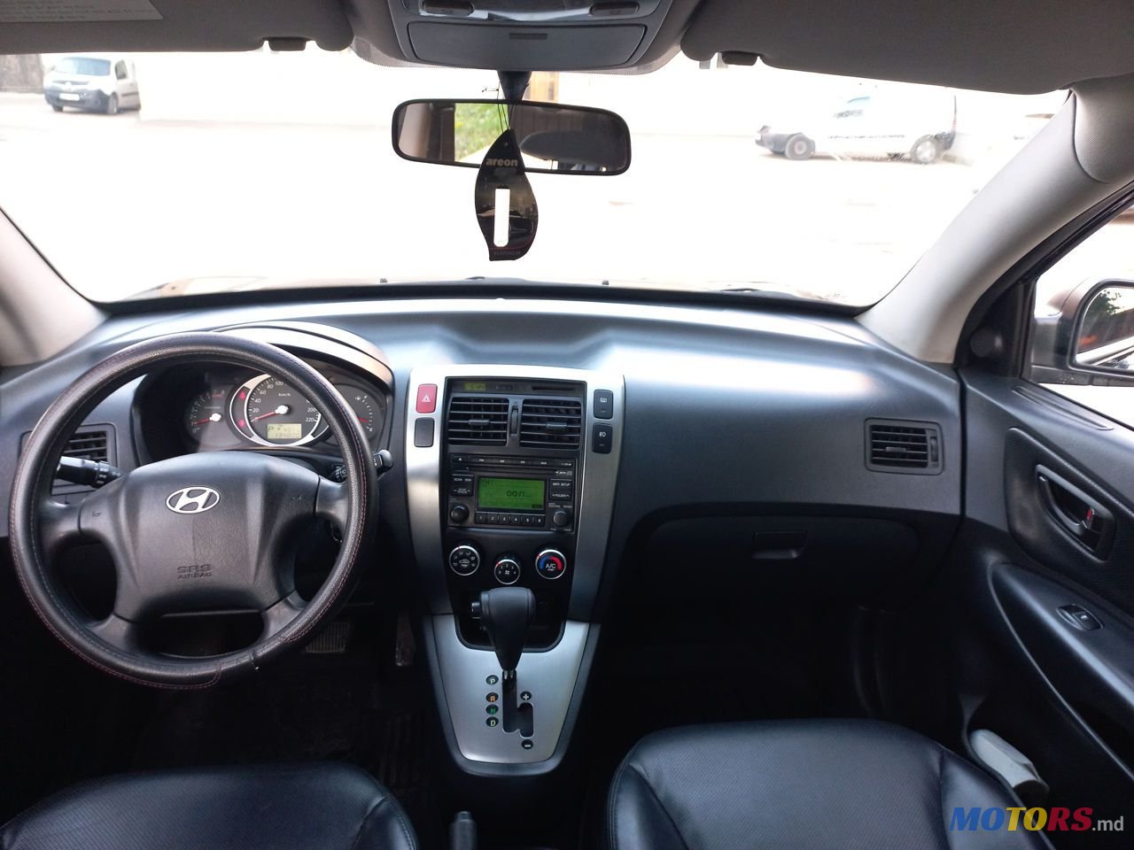 2009' Hyundai Tucson photo #5