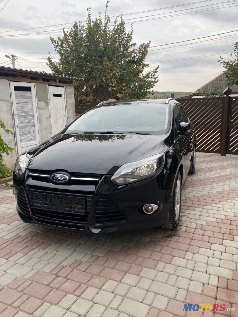 2012' Ford Focus photo #3