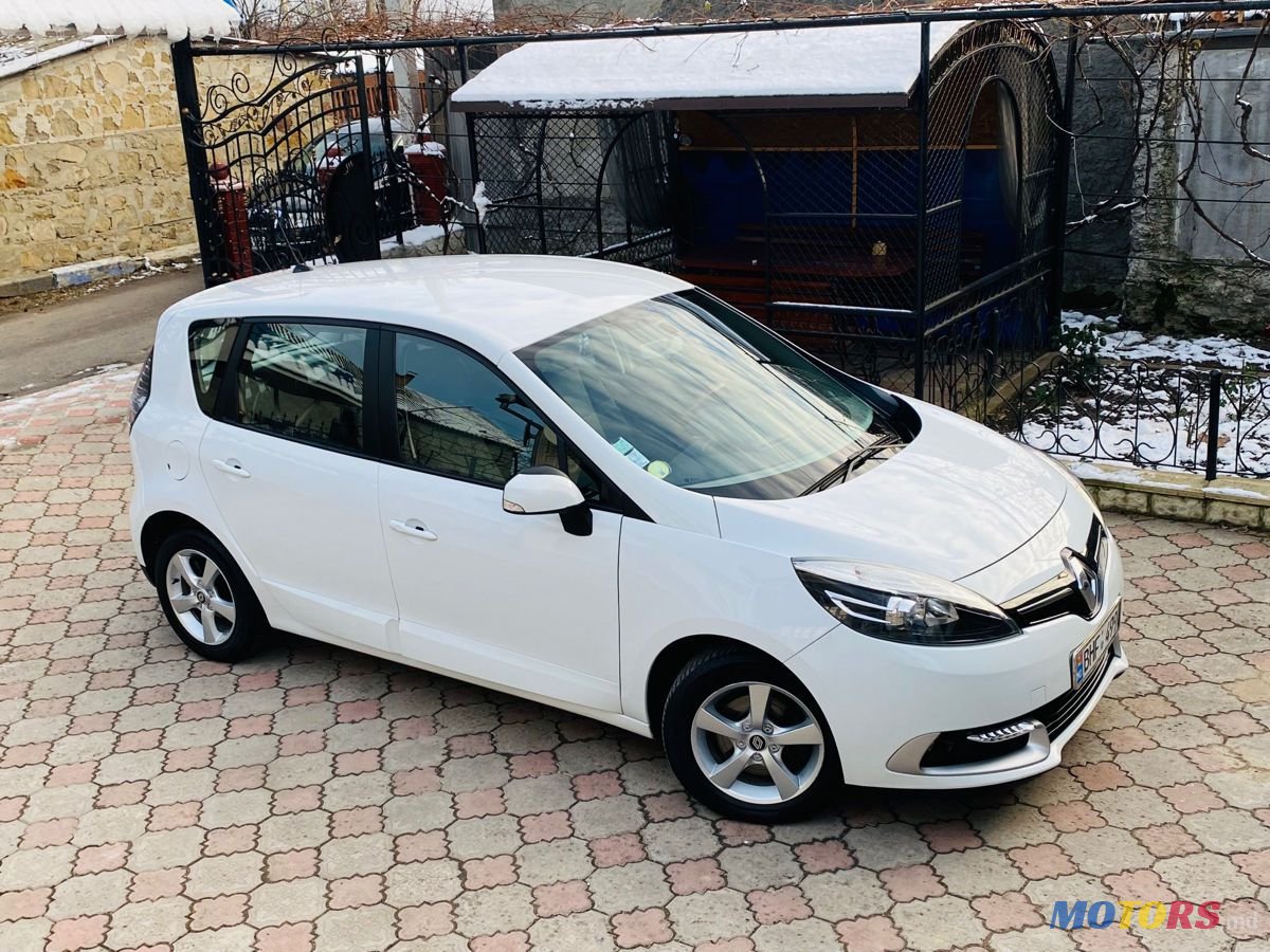 2014' Renault Scenic photo #5