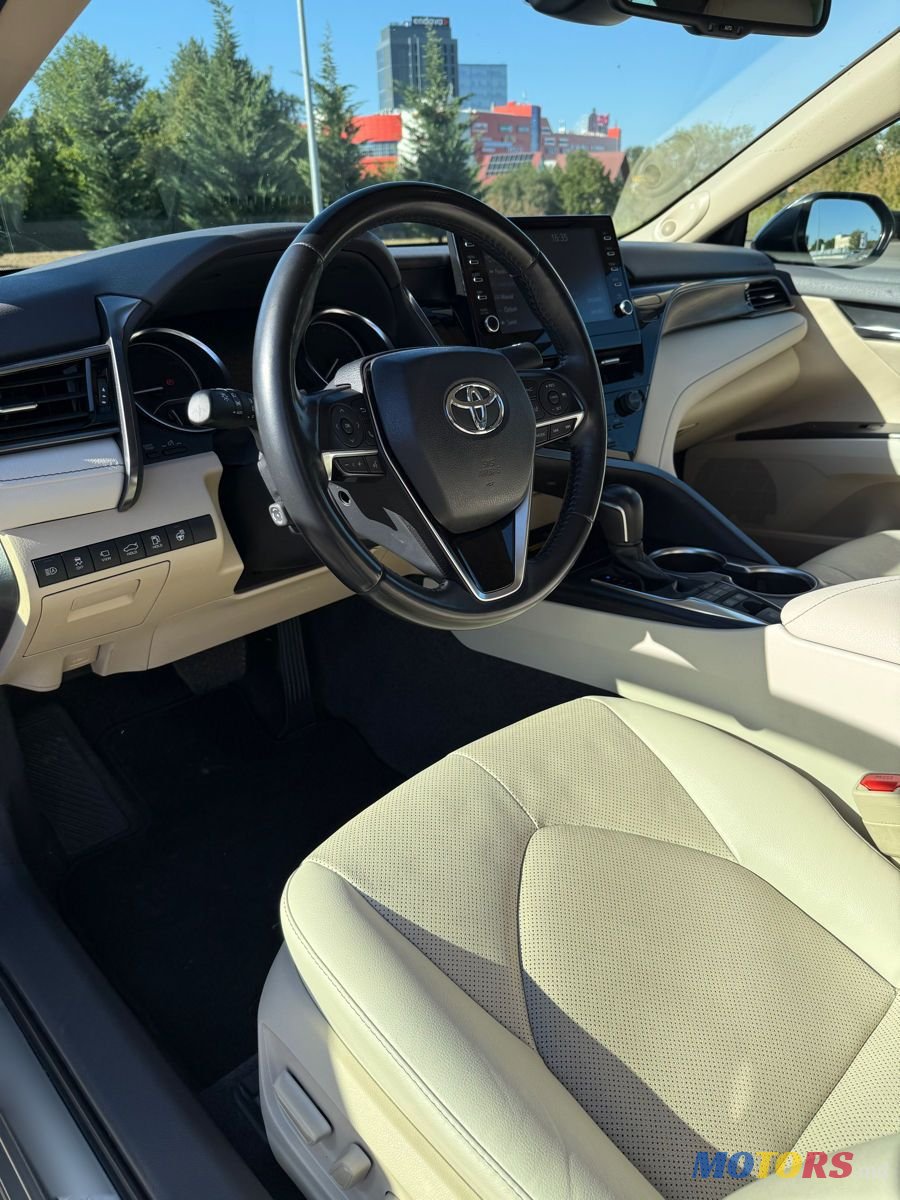 2023' Toyota Camry photo #5