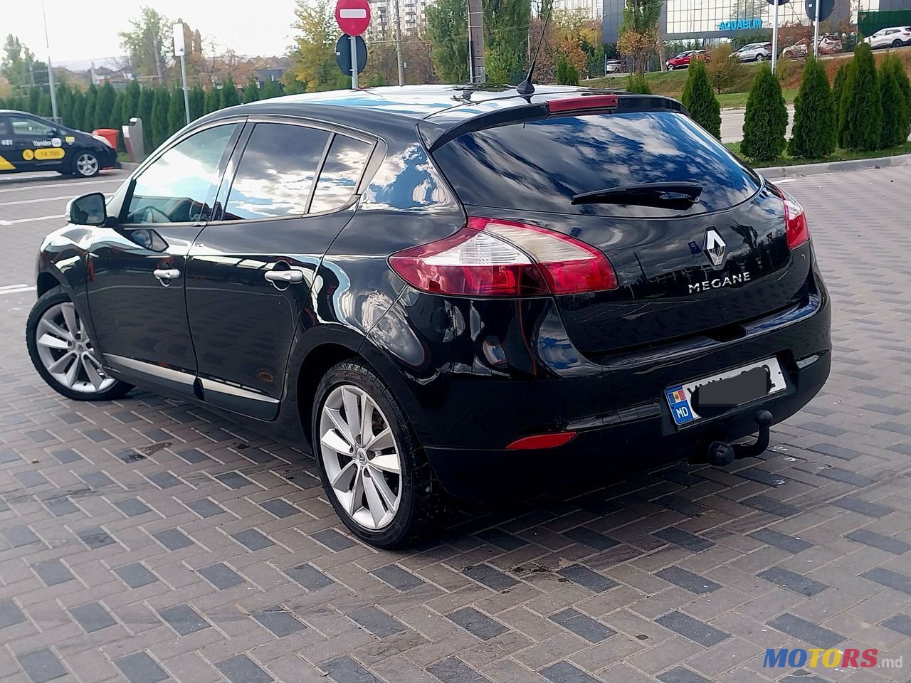 2010' Renault Megane photo #2