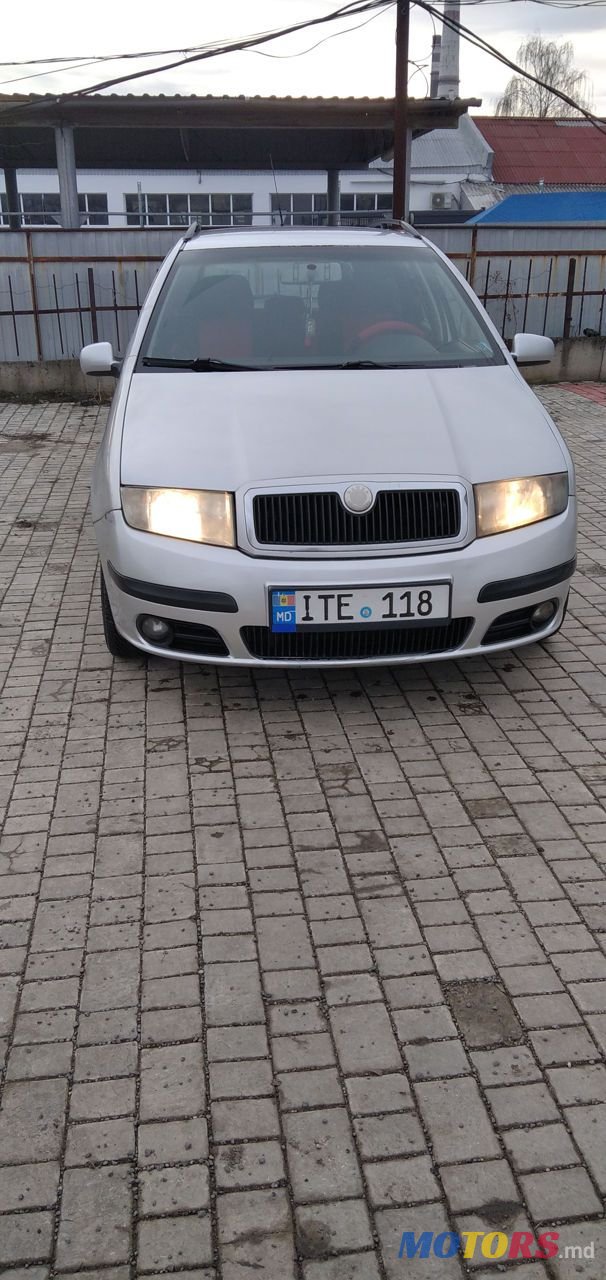 2005' Skoda Fabia photo #5
