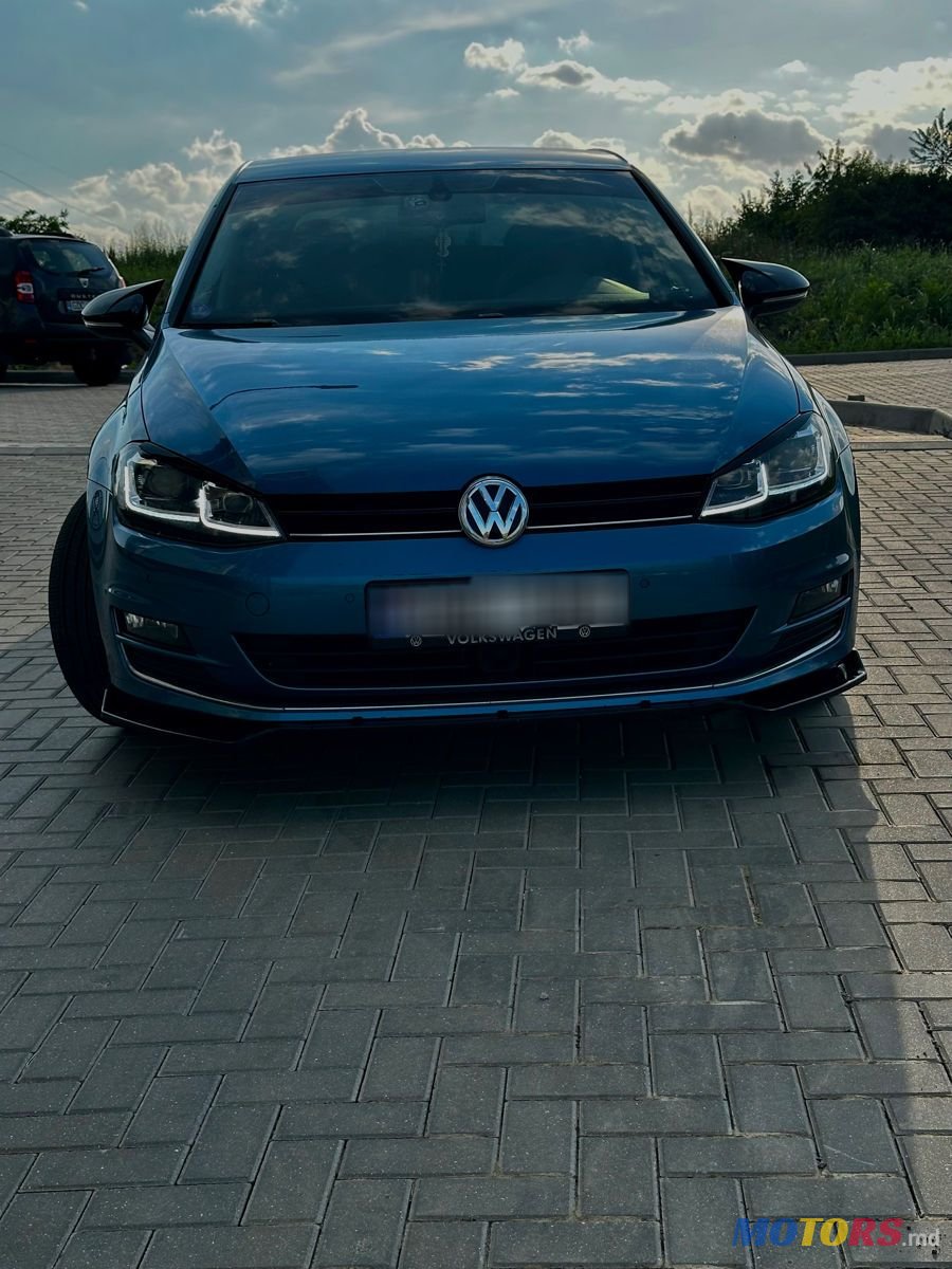 2013' Volkswagen Golf photo #1