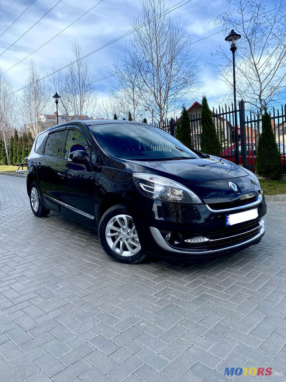 2013' Renault Grand Scenic photo #5