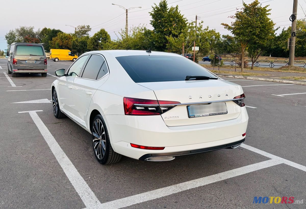 2021' Skoda Superb photo #4