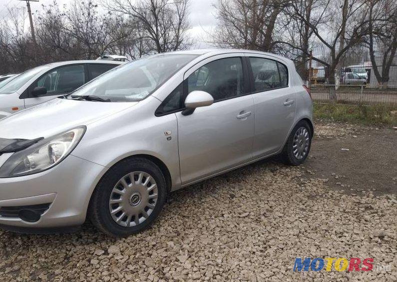 2011' Opel Corsa photo #2