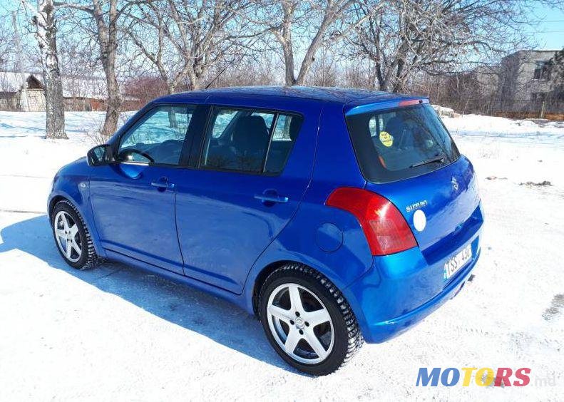 2005' Suzuki Swift photo #1