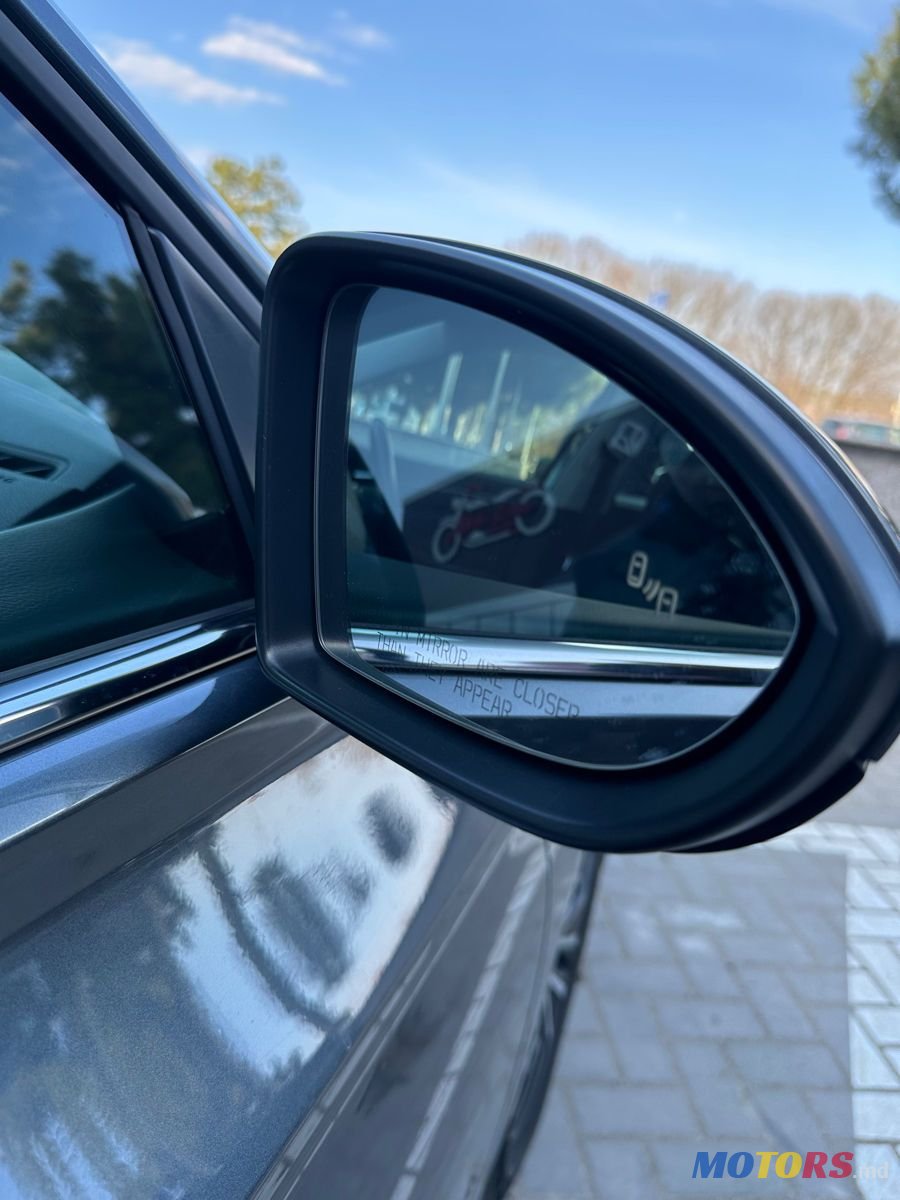 2019' Volkswagen Jetta photo #5