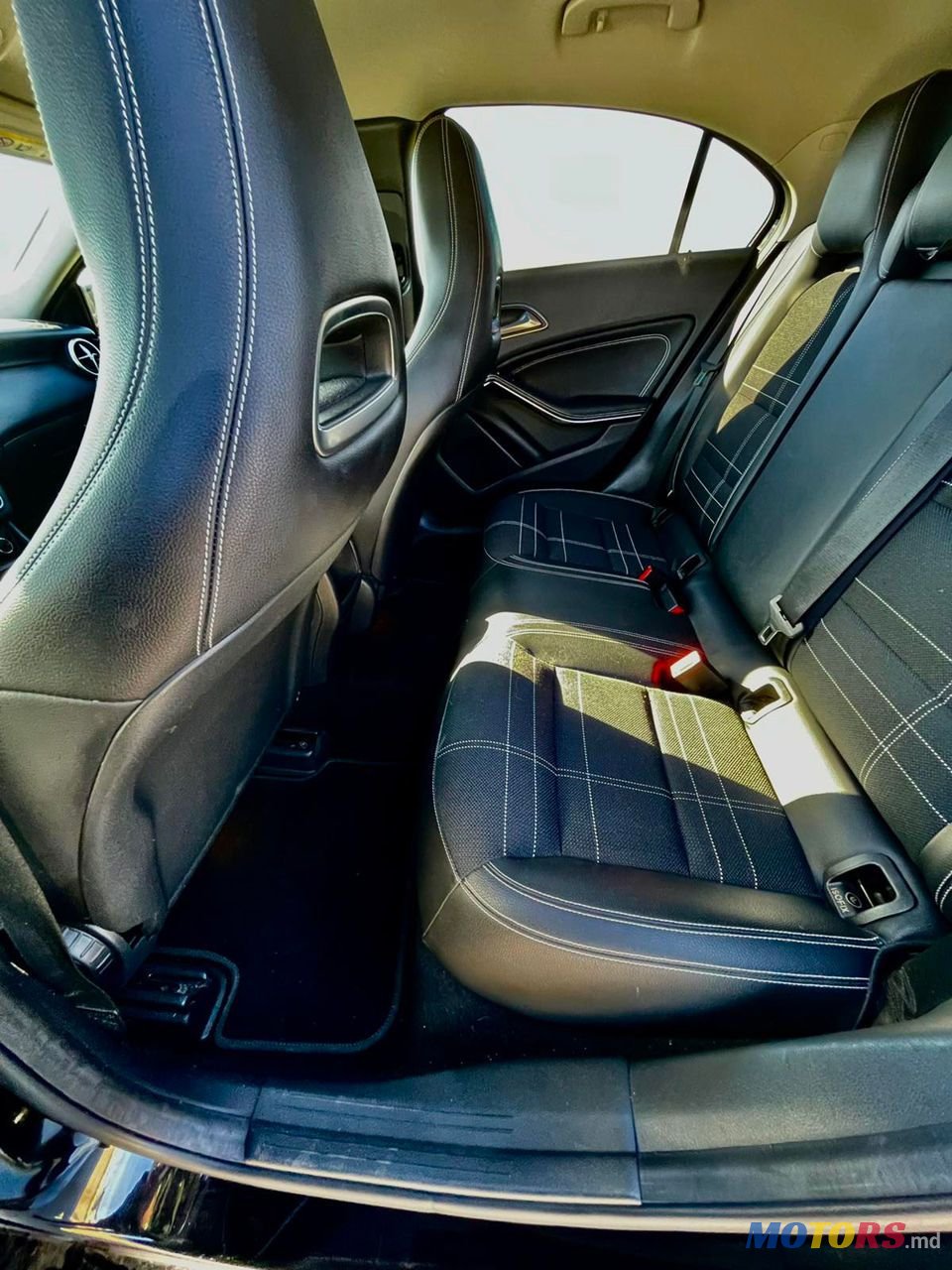 2014' Mercedes-Benz A Класс photo #6