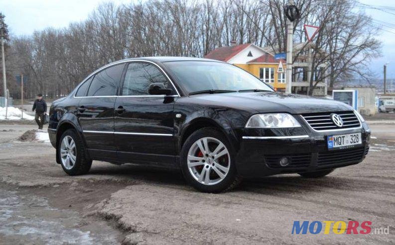 2002' Volkswagen Passat photo #1