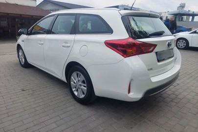 2015' Toyota Auris