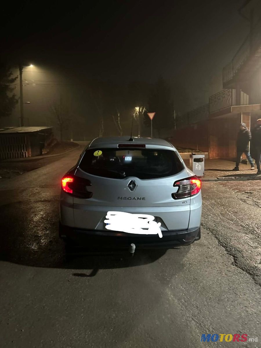 2009' Renault Megane photo #2