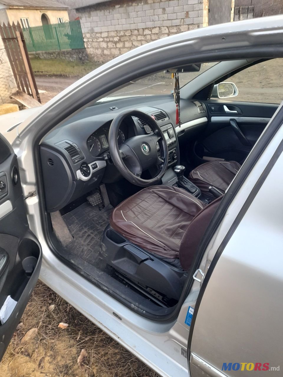 2004' Skoda Octavia photo #2