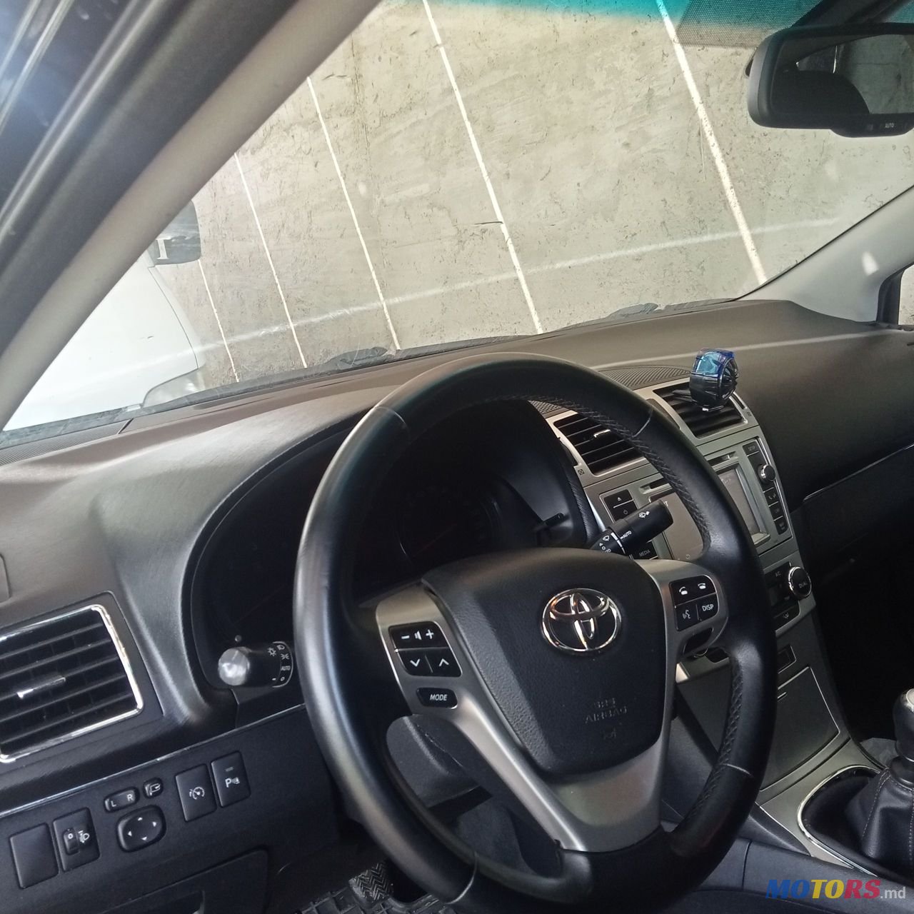 2012' Toyota Avensis photo #6