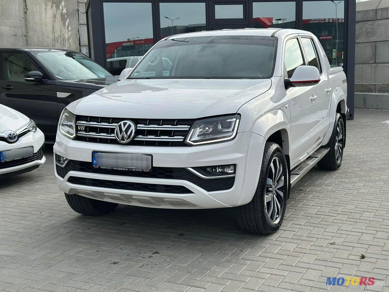 2018' Volkswagen Amarok photo #2