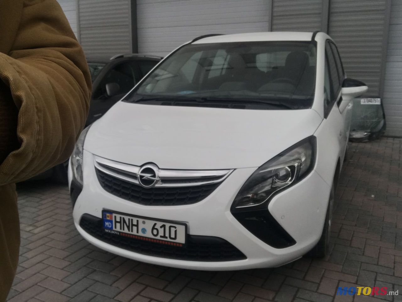 2012' Opel Zafira photo #1