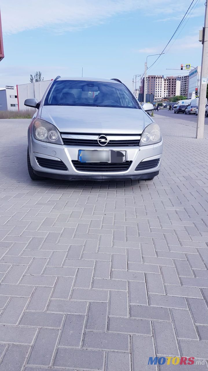 2006' Opel Astra photo #2