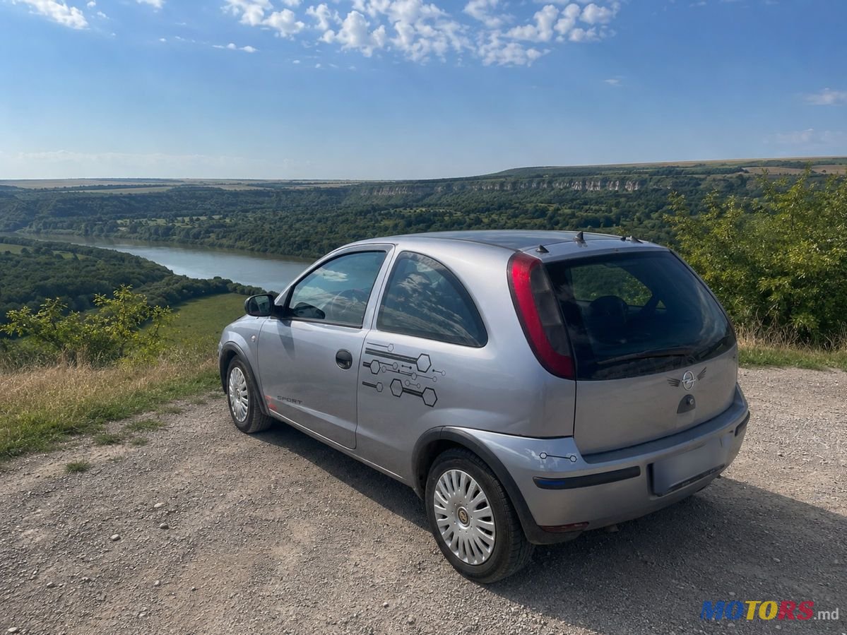 2005' Opel Corsa photo #2