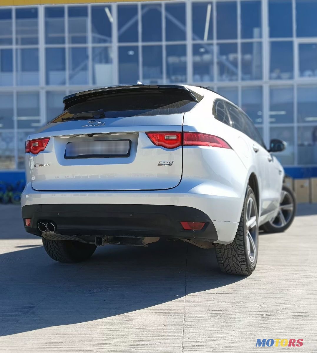 2016' Jaguar F-Pace photo #2