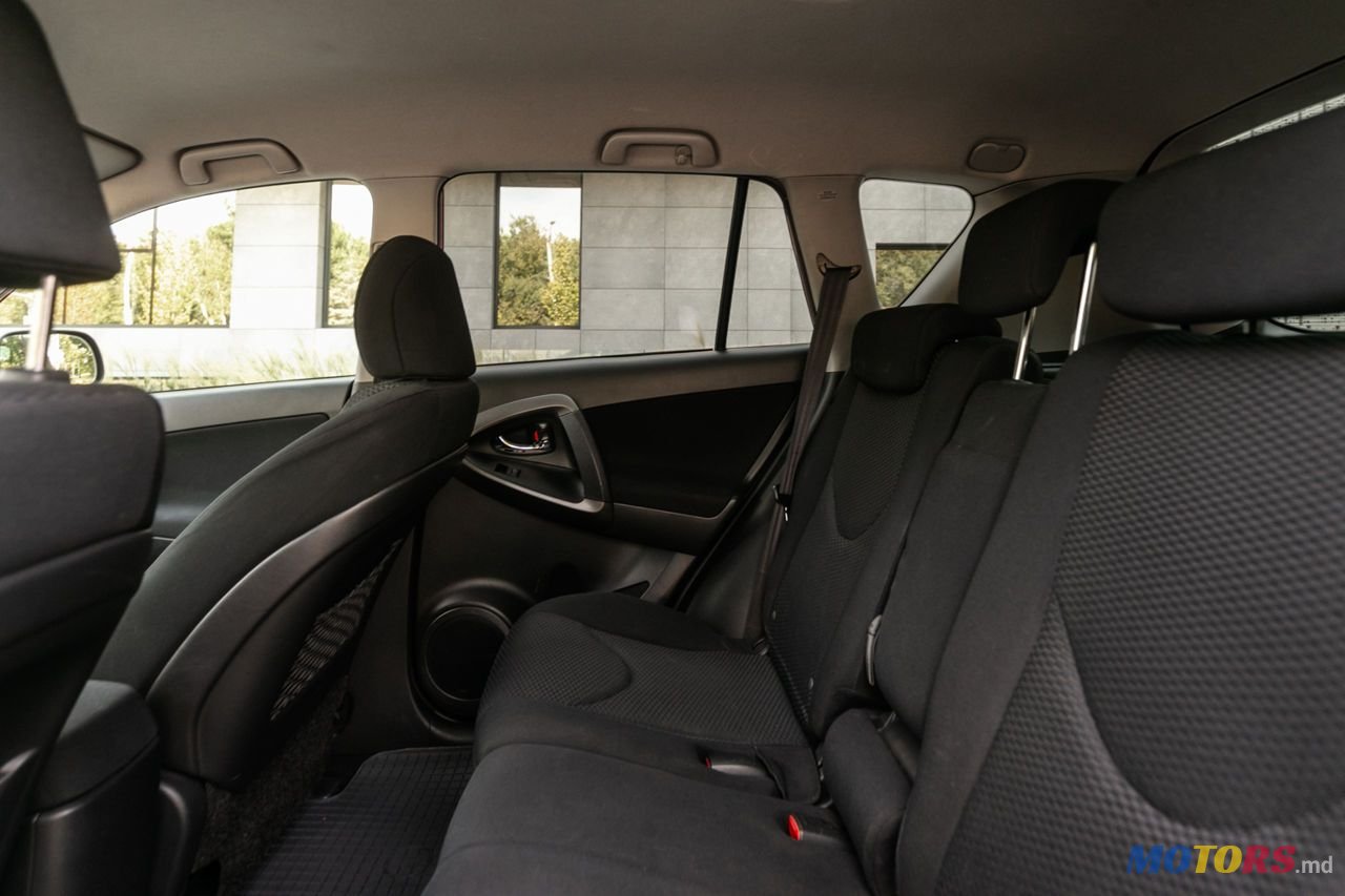 2009' Toyota RAV4 photo #6