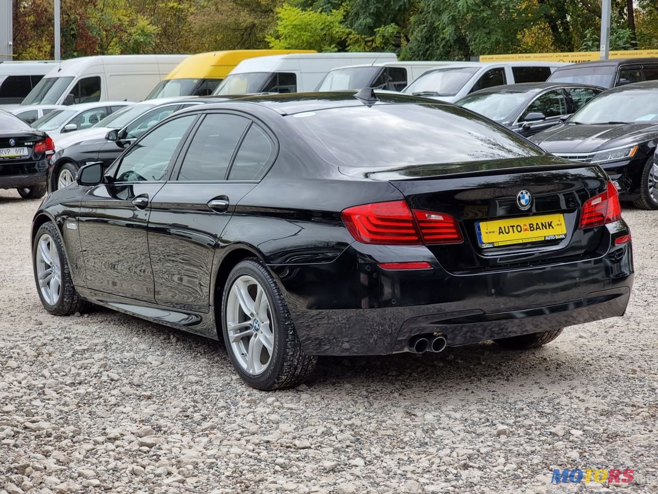 2015' BMW 5 Series photo #4