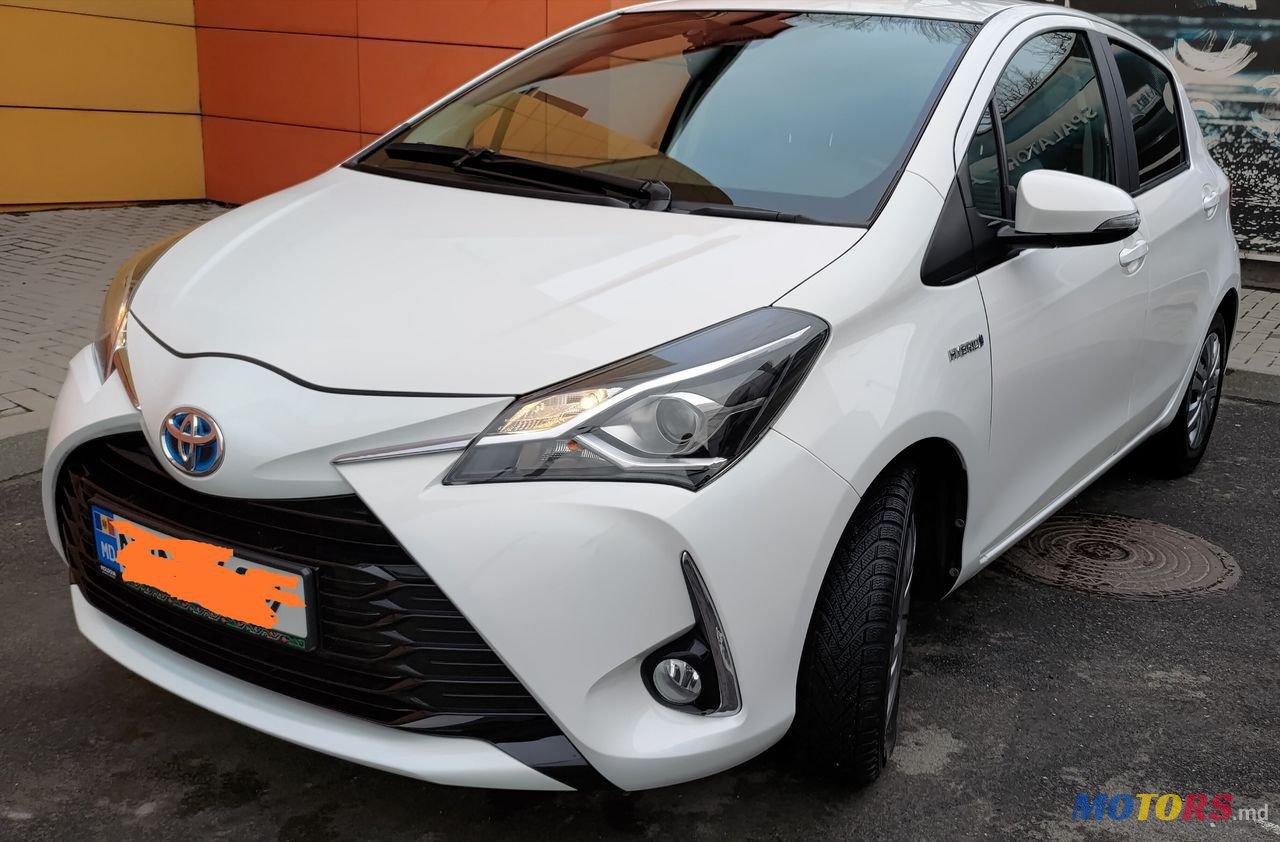 2018' Toyota Yaris photo #3