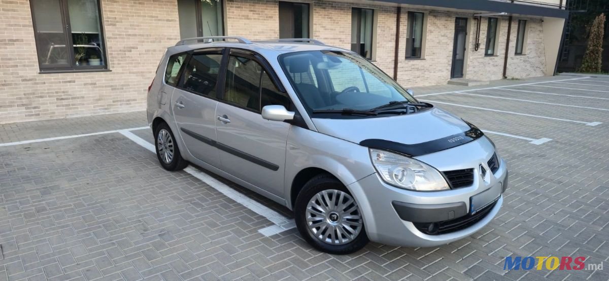 2007' Renault Grand Scenic photo #1