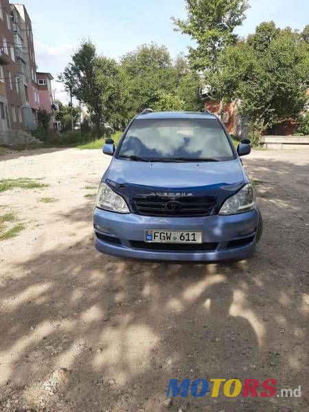 2005' Toyota Avensis photo #1