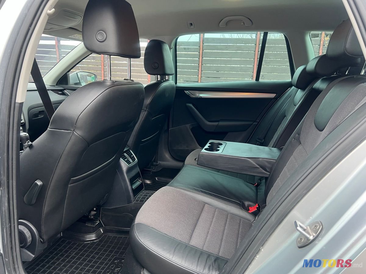 2015' Skoda Octavia photo #5