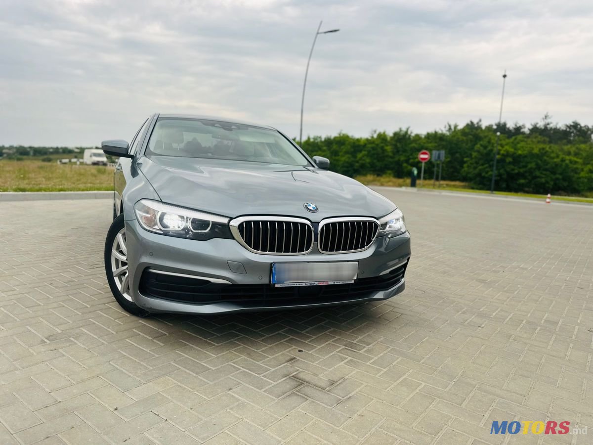 2017' BMW 5 Series photo #1