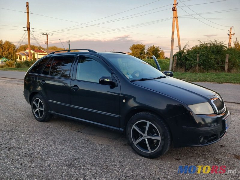 2005' Skoda Fabia photo #2