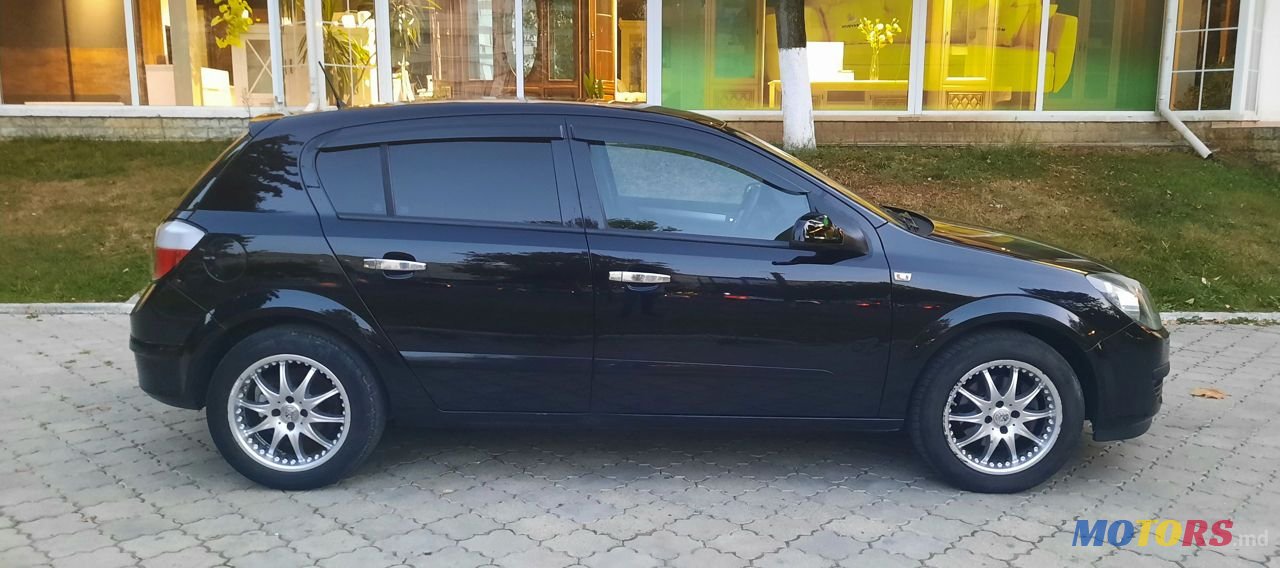 2006' Opel Astra photo #5