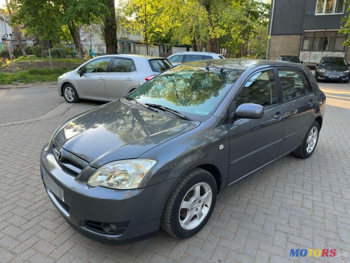 2007' Toyota Corolla photo #1