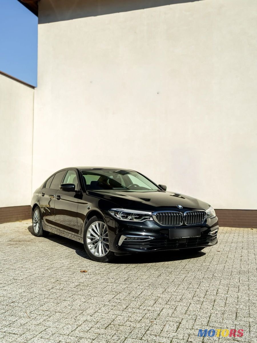 2020' BMW 5 Series photo #3
