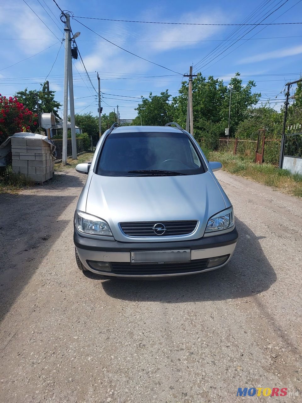 2003' Opel Zafira photo #2