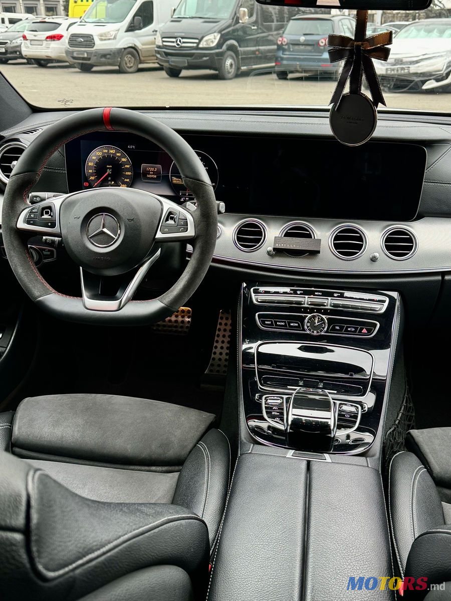 2016' Mercedes-Benz E-Class photo #6