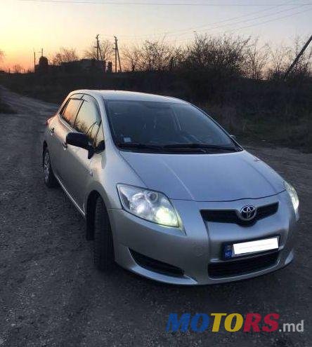 2009' Toyota Auris photo #1