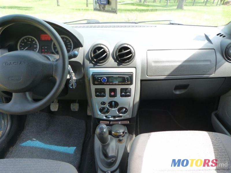 2007' Dacia Logan photo #4