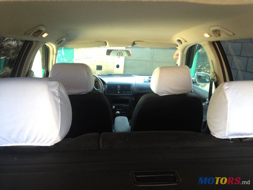 2002' Volkswagen Golf IV photo #3