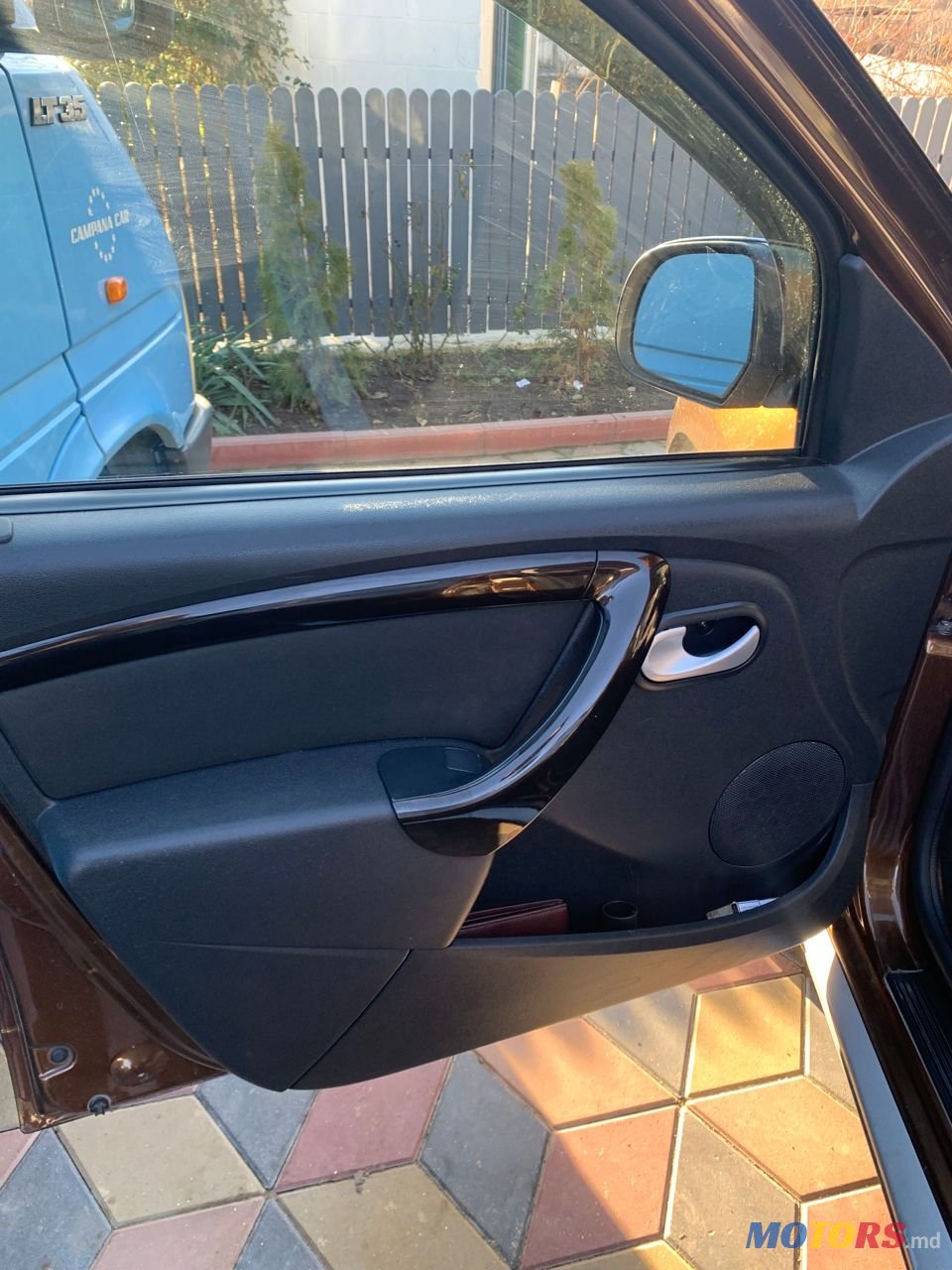 2011' Dacia Duster photo #3