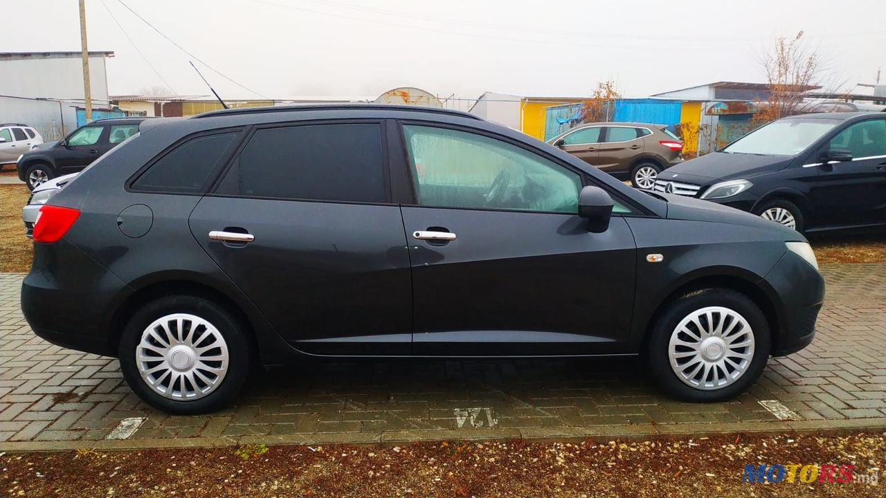 2012' SEAT Ibiza photo #3