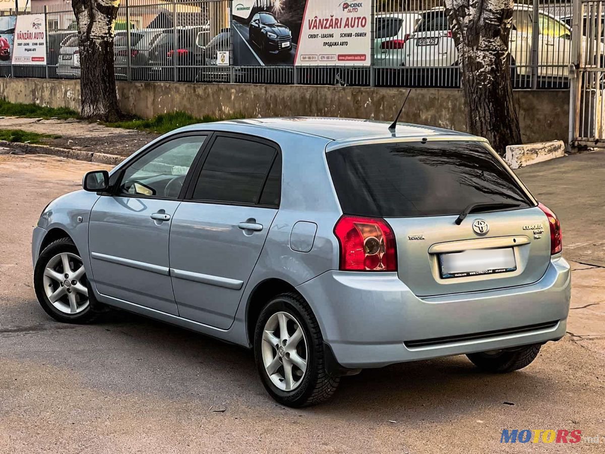 2005' Toyota Corolla photo #4